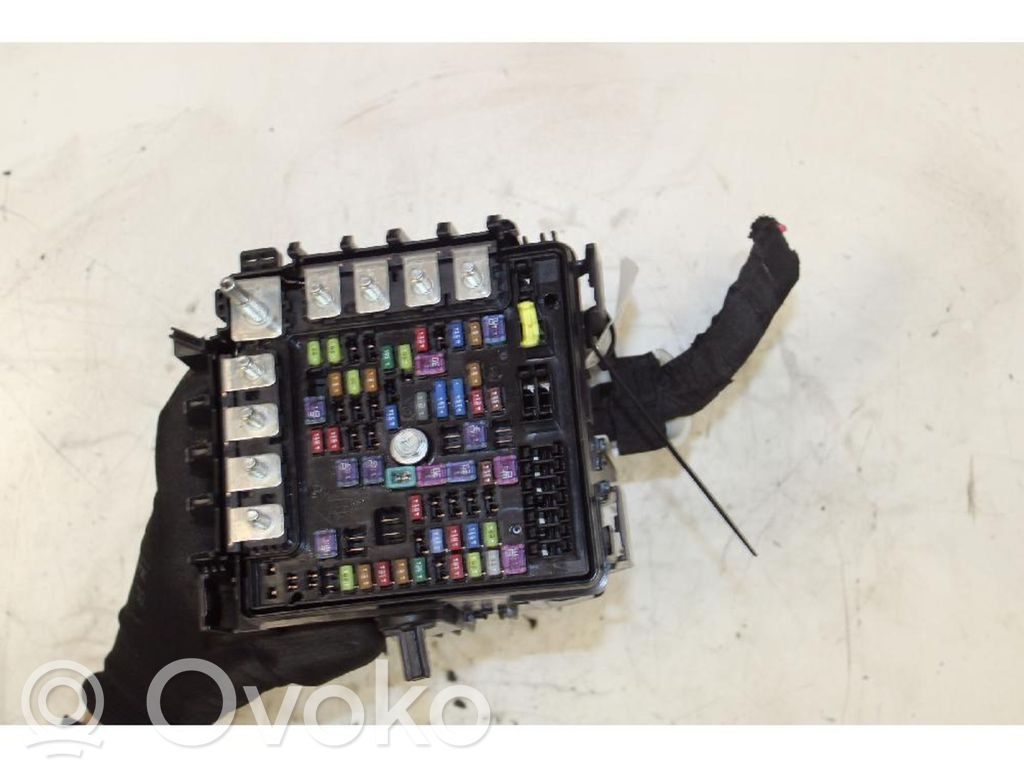 Jeep Compass Fuse module 