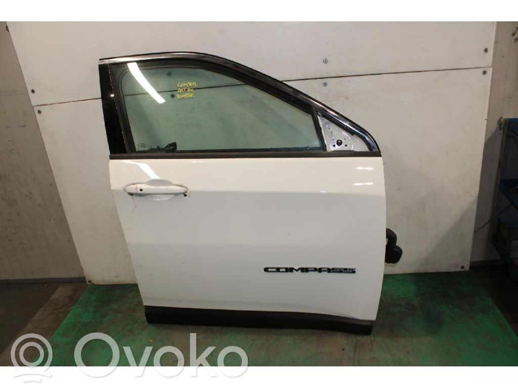 Priekinės durys   K68242542AA