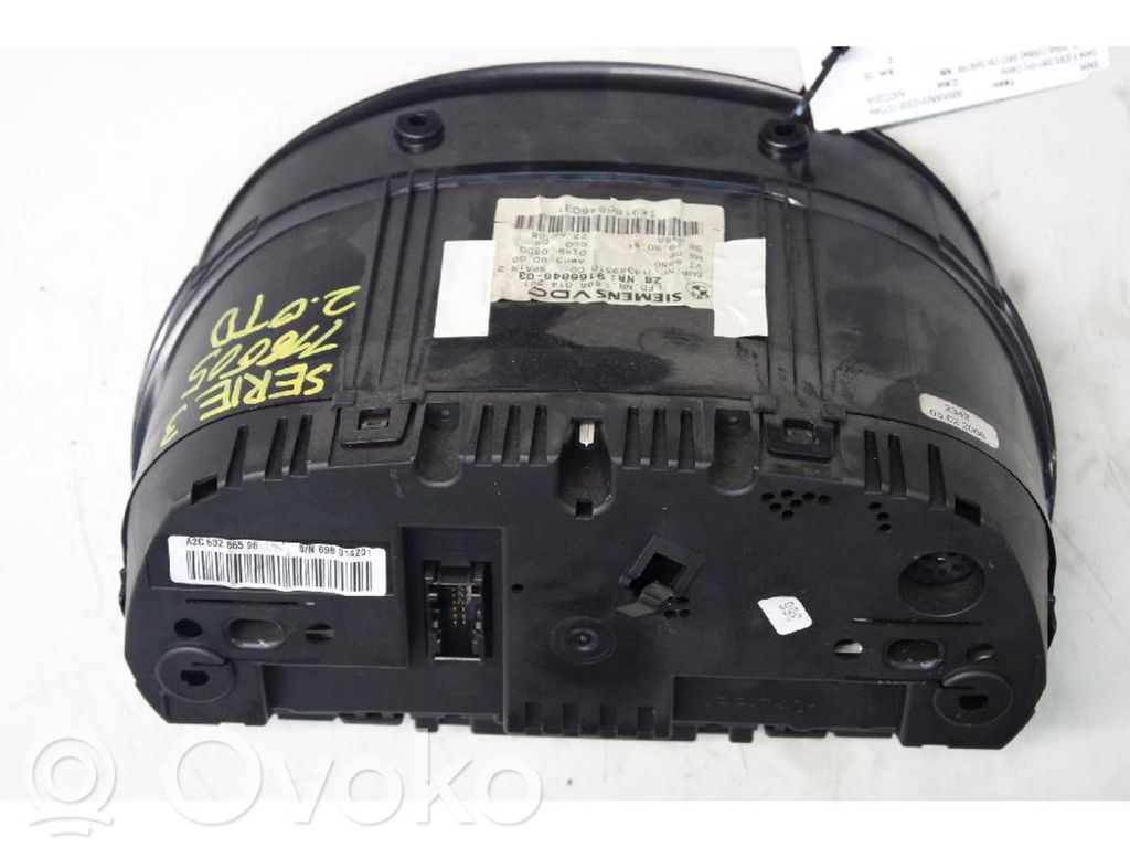 Geschwindigkeitsmesser Cockpit   916684603