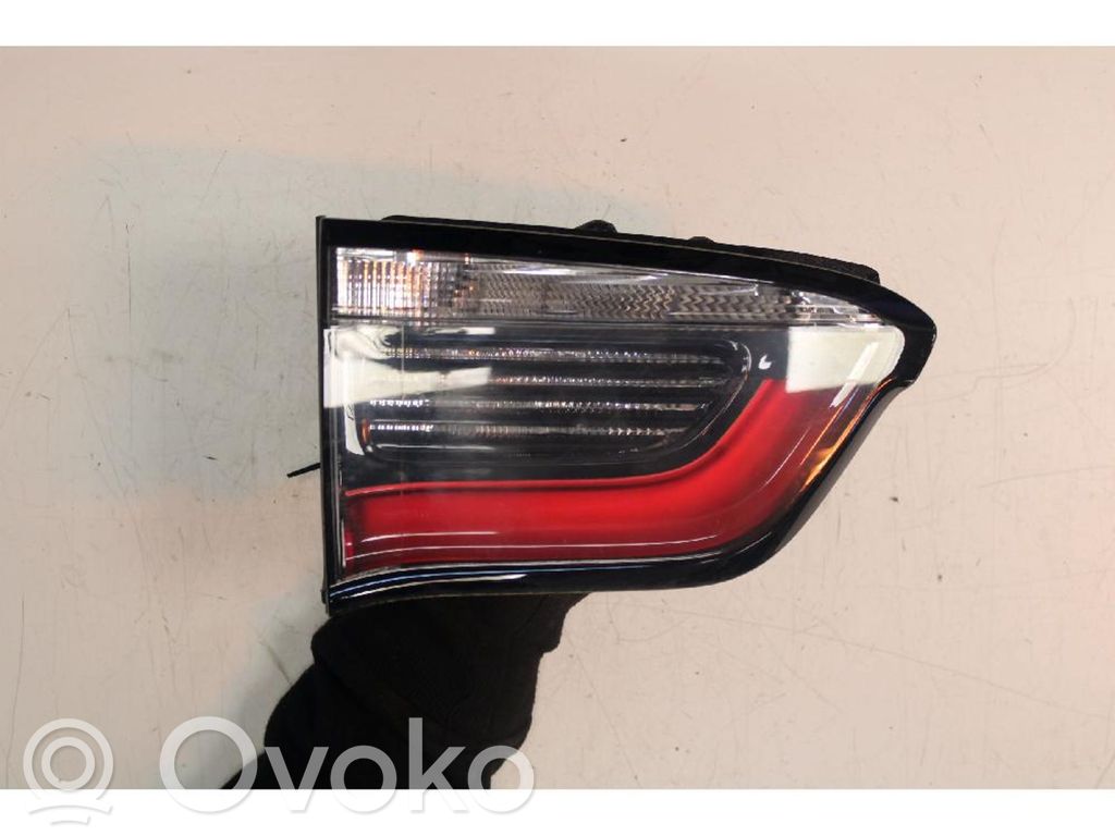 Jeep Compass Takaluukun takavalot 