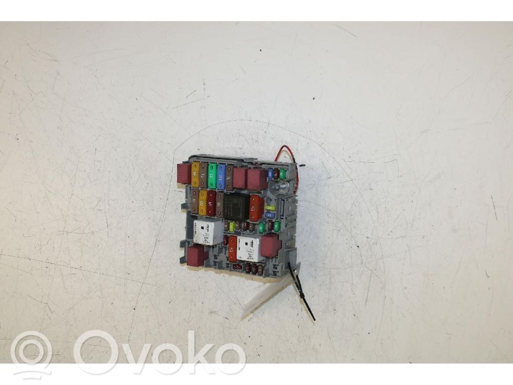 Módulo de fusible   52028777