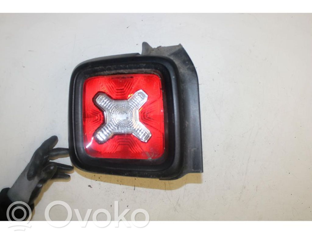 Jeep Renegade Lampă spate în caroserie 
