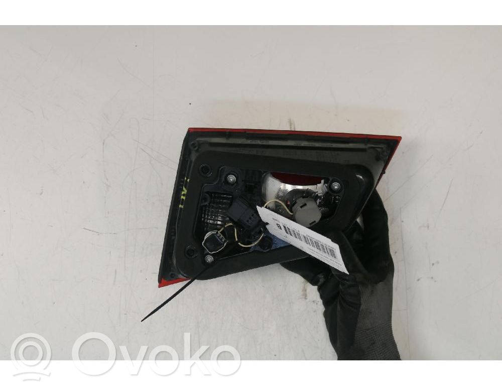 Opel Astra J Lampy tylnej klapy bagażnika 