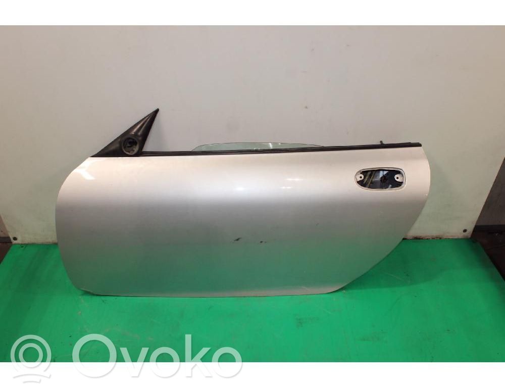 Front door   BDA460130