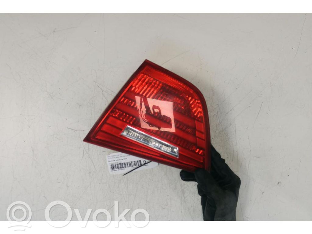 Tailgate rear/tail lights   7289434