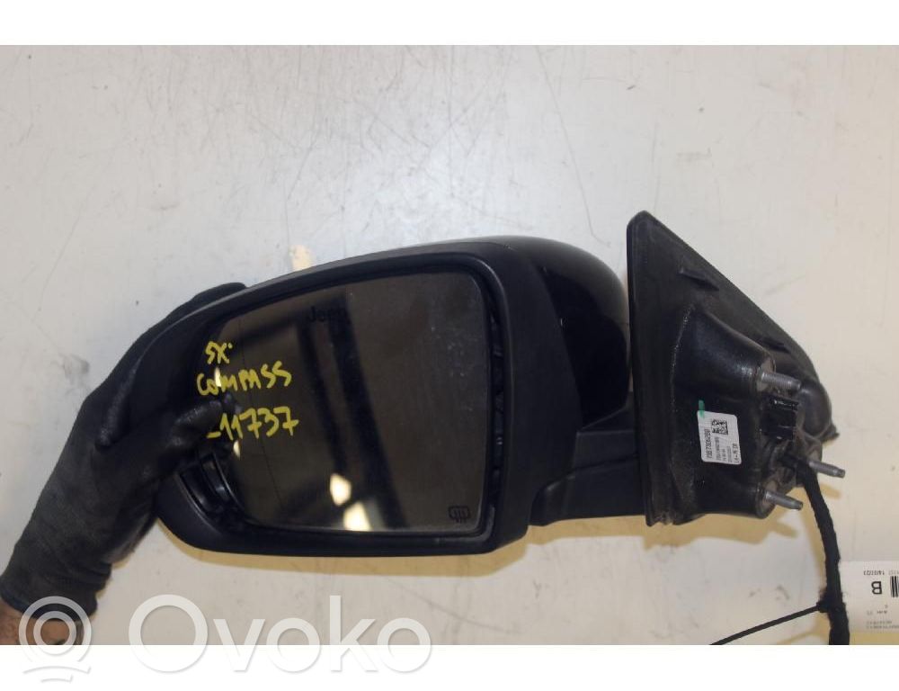 Front door electric wing mirror