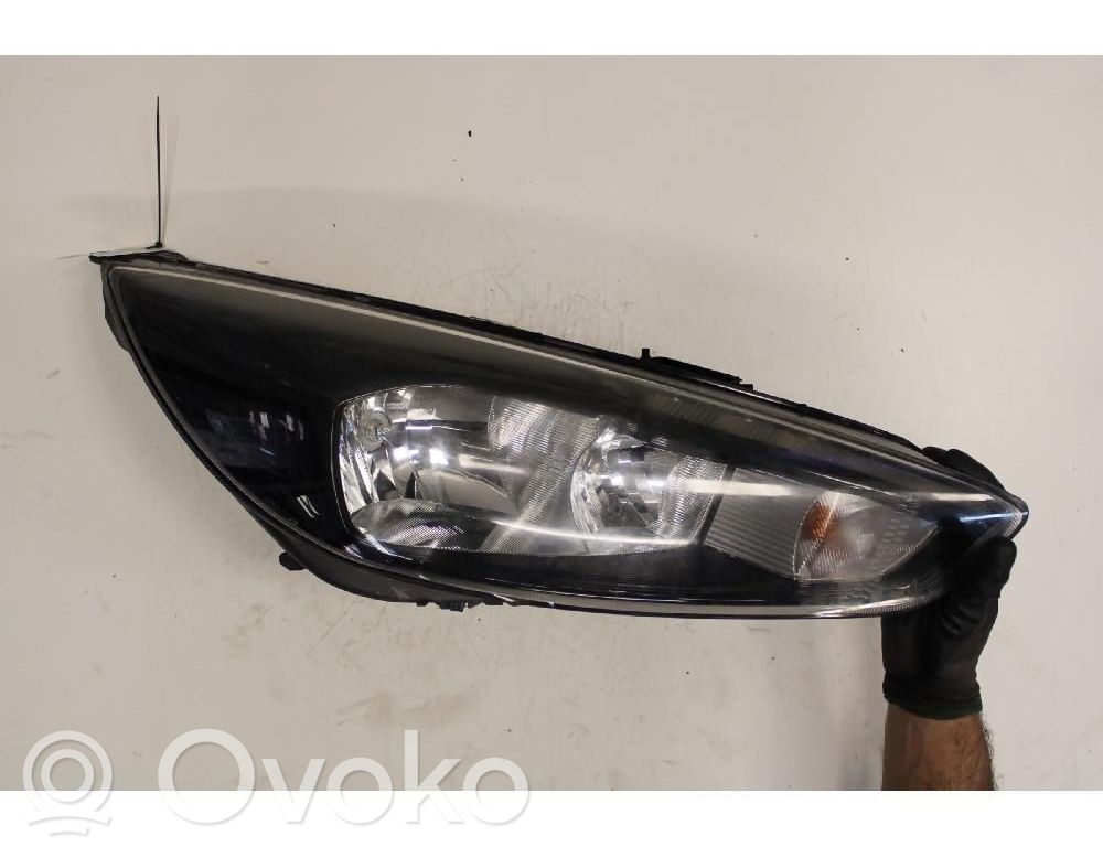 Ford Focus Headlight/headlamp 