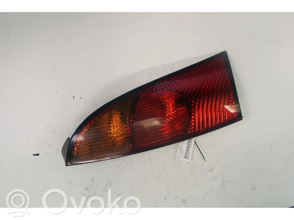 Ford Focus Luz trasera/de freno 