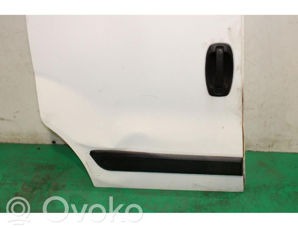 Peugeot Bipper Puerta corrediza 