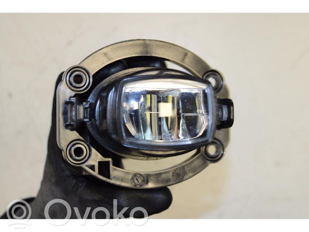 Etusumuvalo   68470159AA