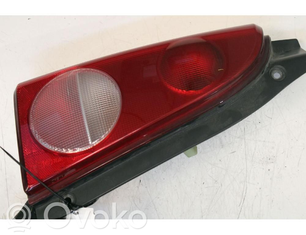 Opel Agila A Lampă spate în caroserie 