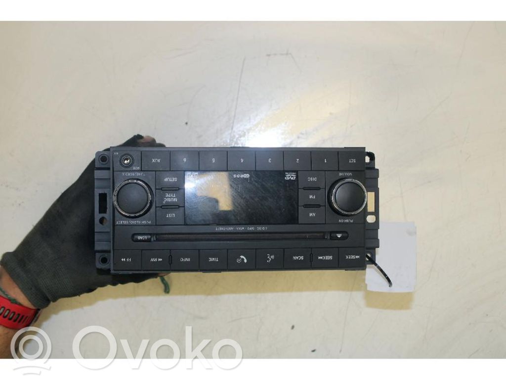Dodge Nitro Unità principale autoradio/CD/DVD/GPS 