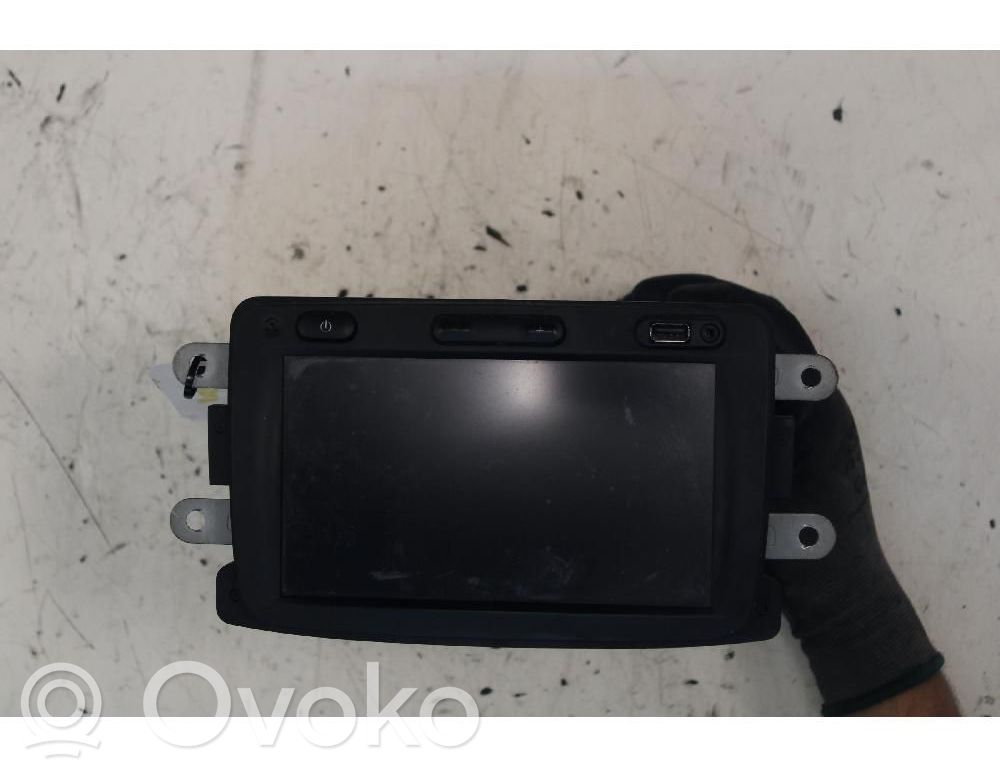 Dacia Sandero II Unitate principală radio/CD/DVD/GPS 