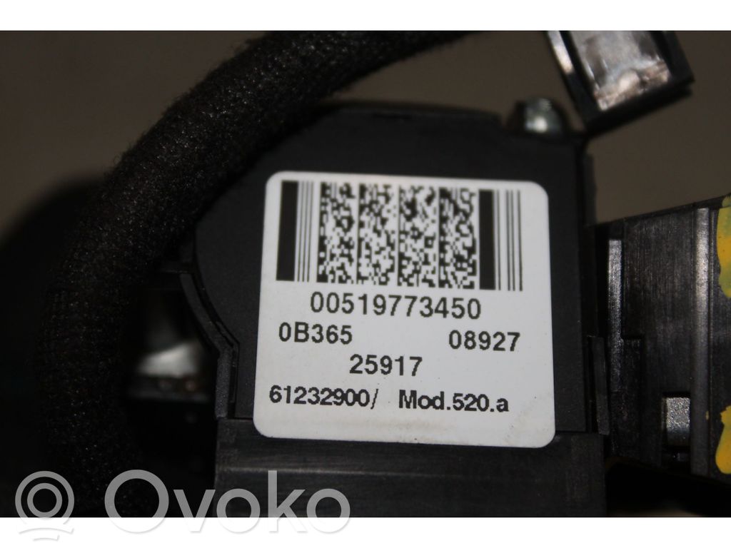 Fiat 500L Contact aprindere 