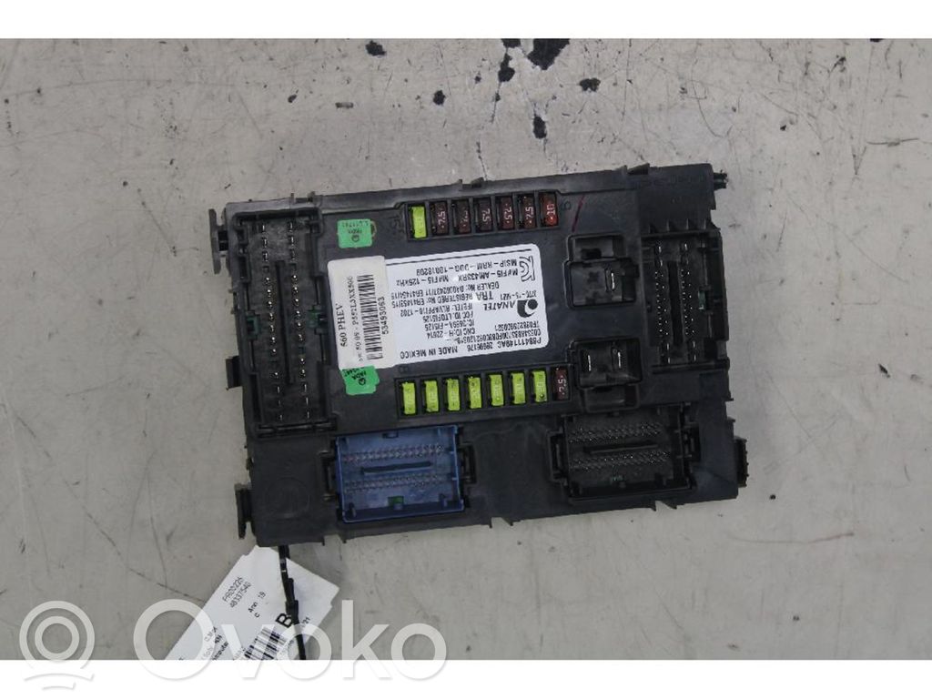 Jeep Compass Fuse module 
