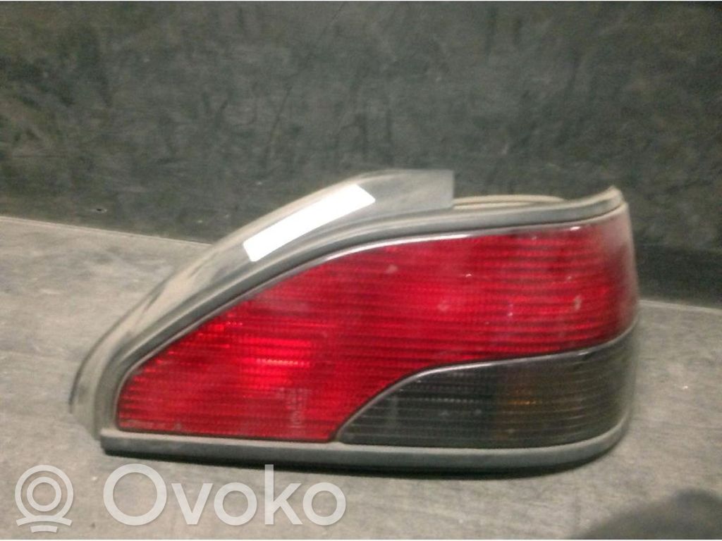 Peugeot 306 Feux arrière / postérieurs 