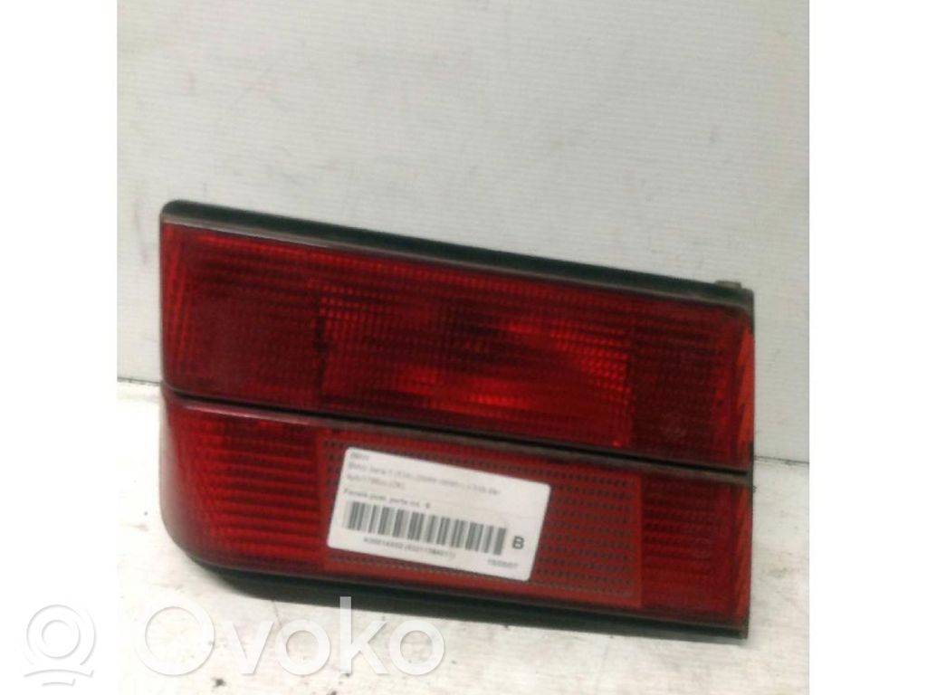 BMW 5 E34 Lampă spate în capacul portbagajului