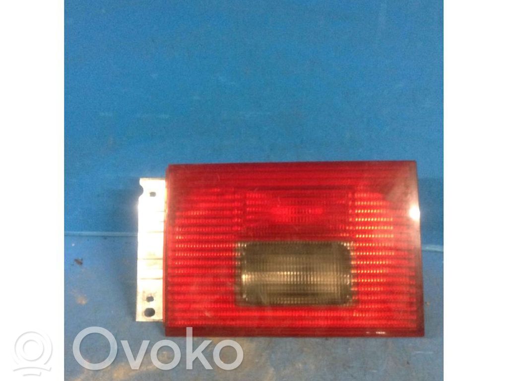 Volkswagen Sharan Lampy tylnej klapy bagażnika 