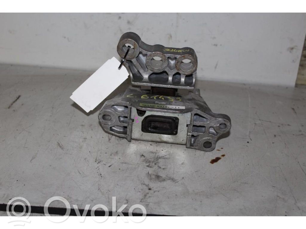 Engine mount bracket