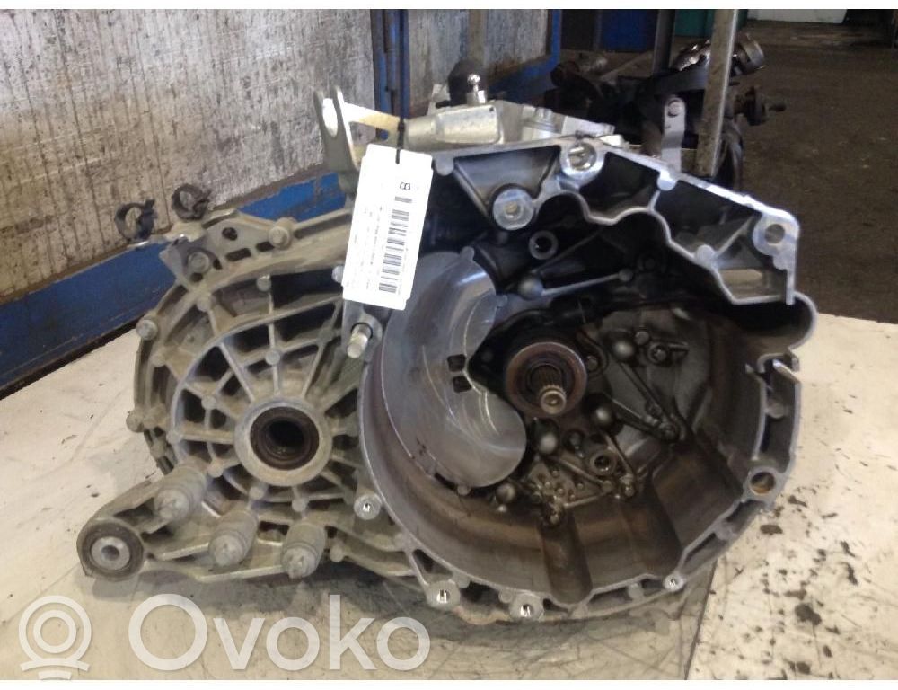Jeep Renegade Cutie viteze manuală cu 5 trepte 