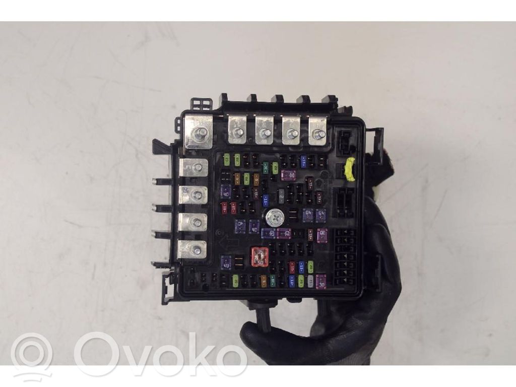 Jeep Compass Fuse module 