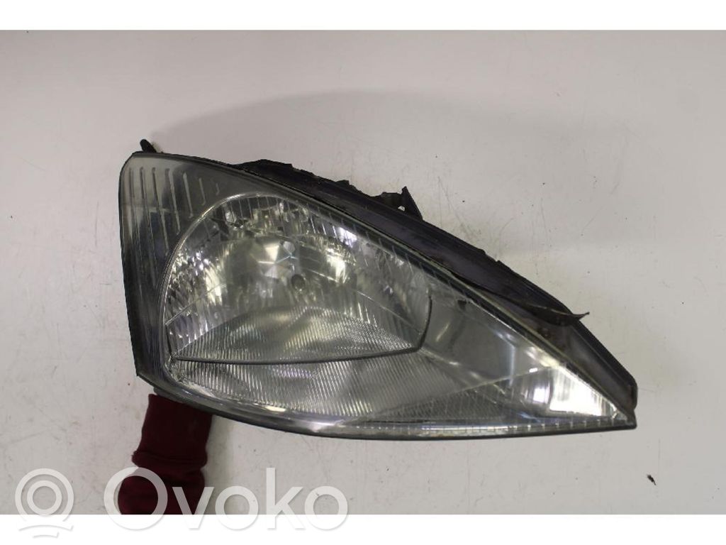 Ford Focus Headlight/headlamp 
