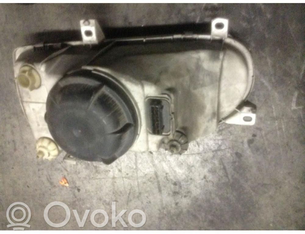 Volkswagen Golf III Lampa przednia 
