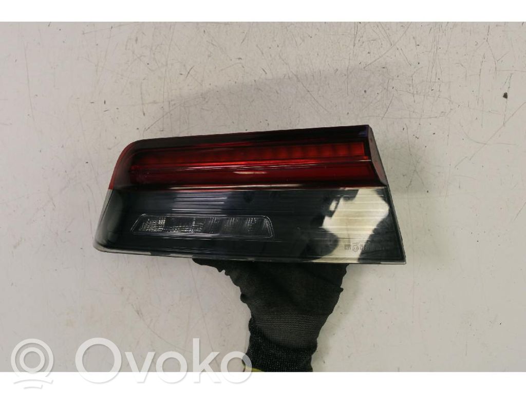 BMW 3 G20 G21 Lampy tylnej klapy bagażnika 