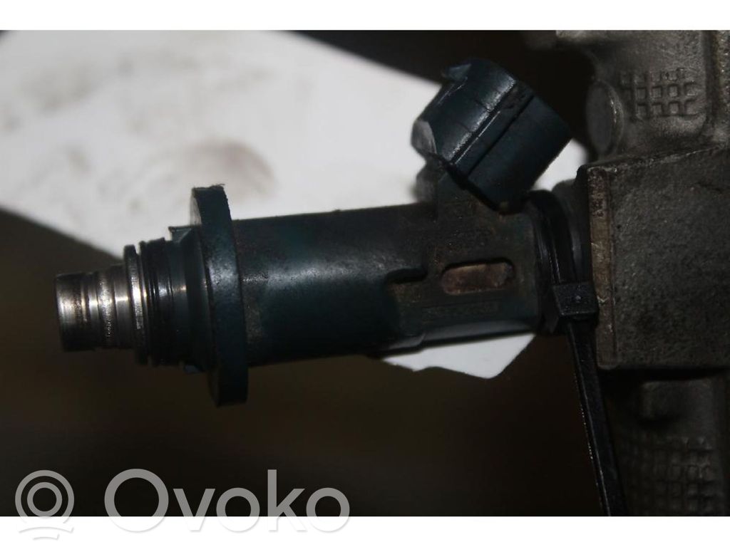 Inyector de combustible   2325020020