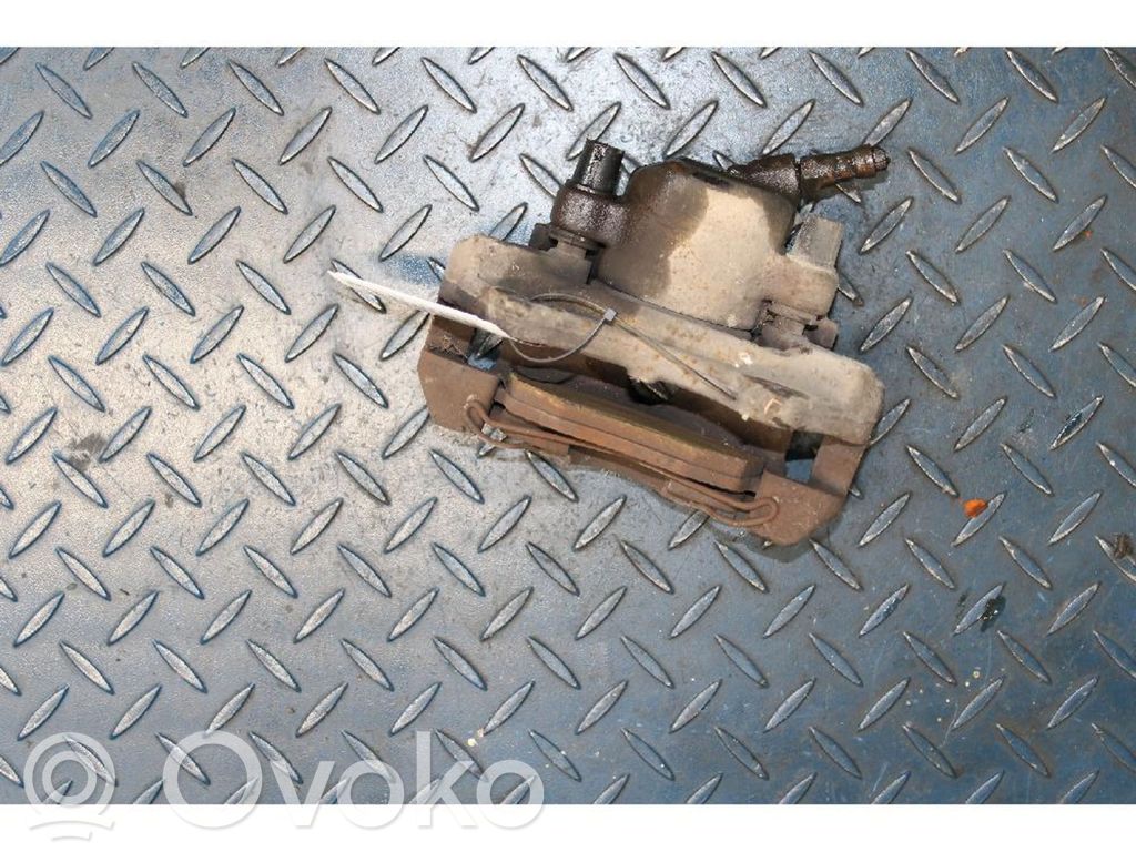 Caliper de freno delantero
