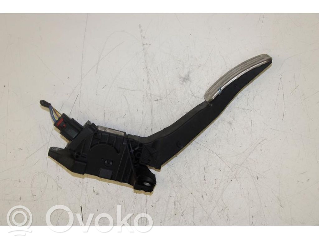 Ford Fiesta Pedał gazu / przyspieszenia 