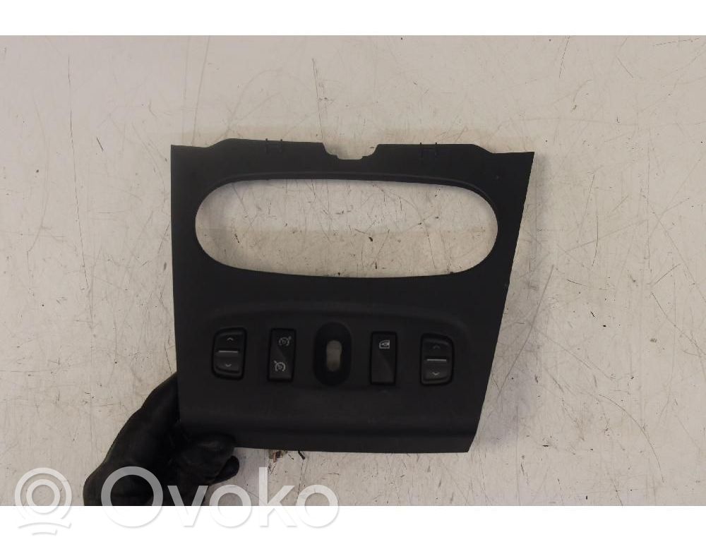 Dacia Sandero II Interruptor de control multifunción 