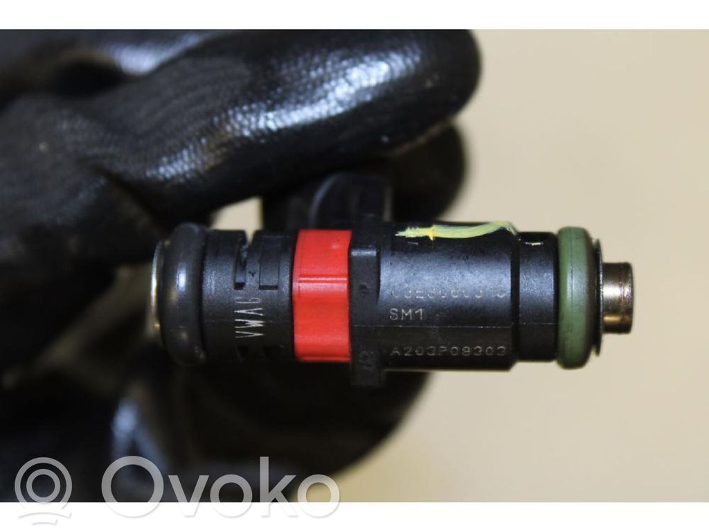 Skoda Fabia Mk2 (5J) Inyector de combustible 