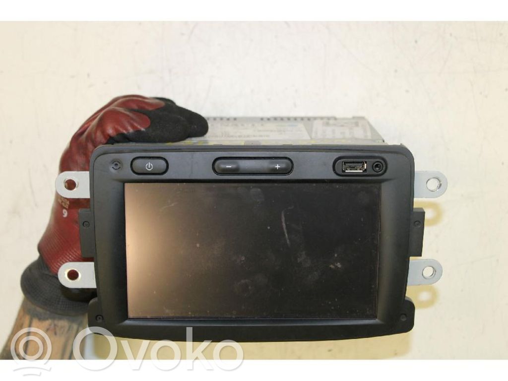 Dacia Duster II Unitate principală radio/CD/DVD/GPS 