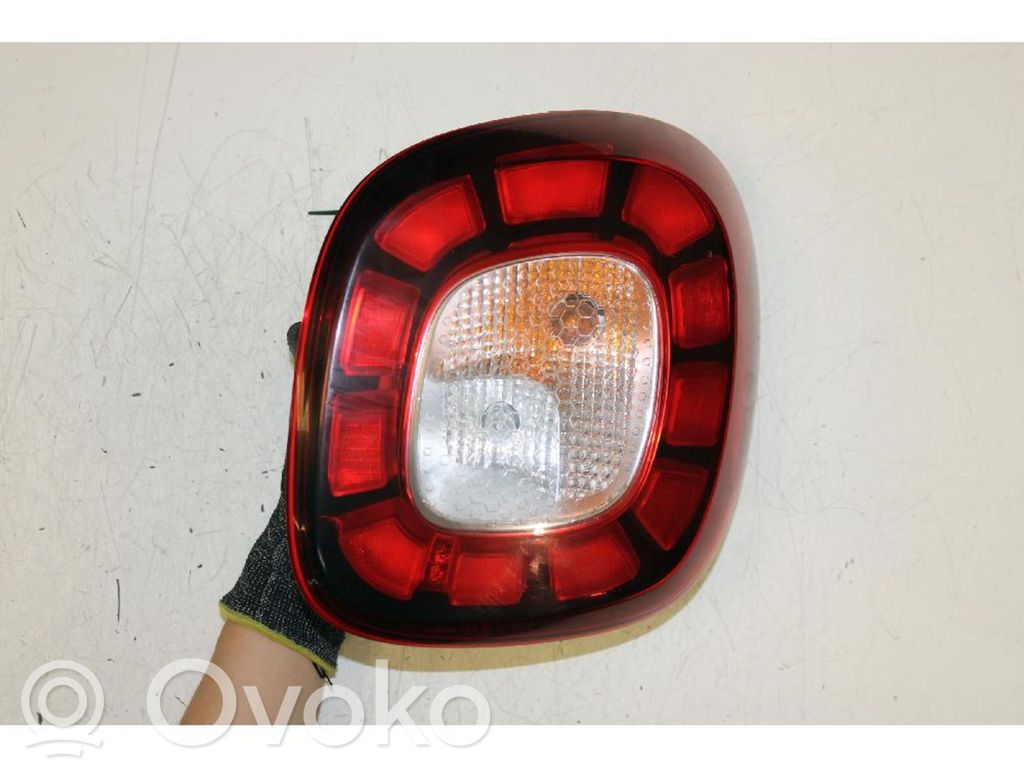 Smart ForTwo III C453 Luci posteriori