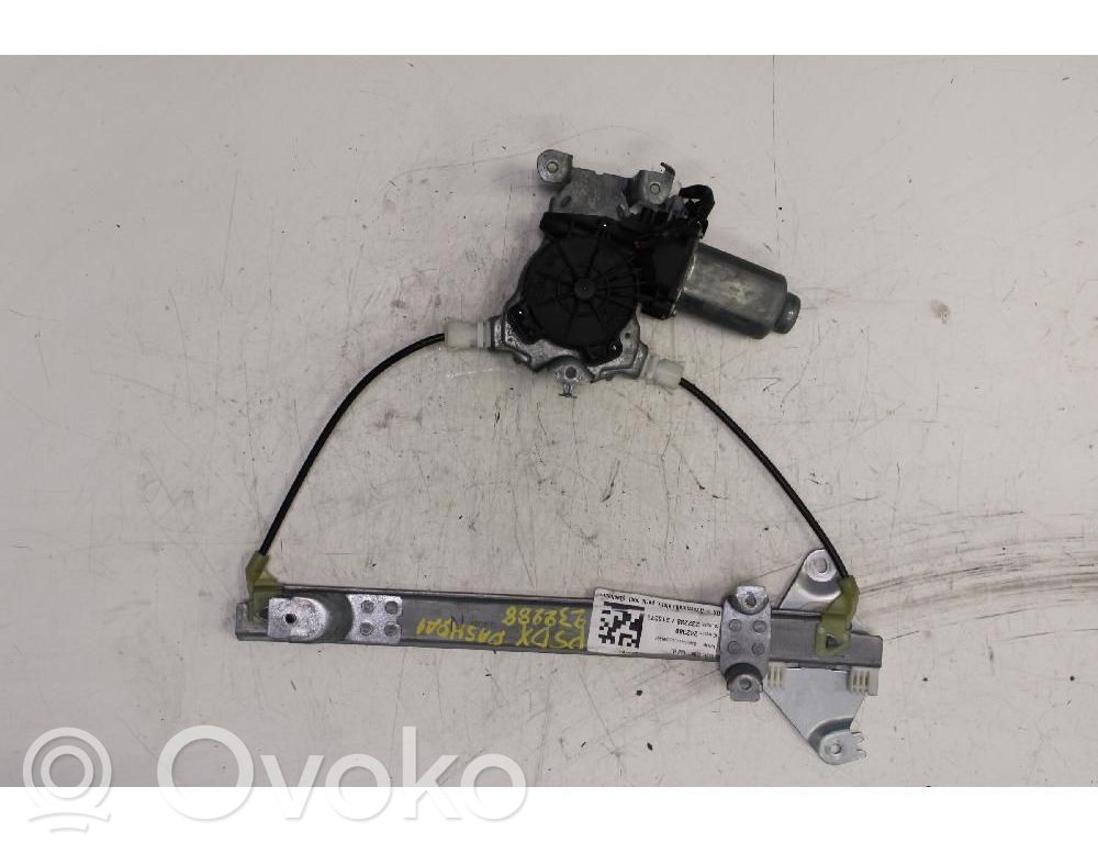 Nissan Qashqai+2 Alzacristalli manuale della portiera posteriore