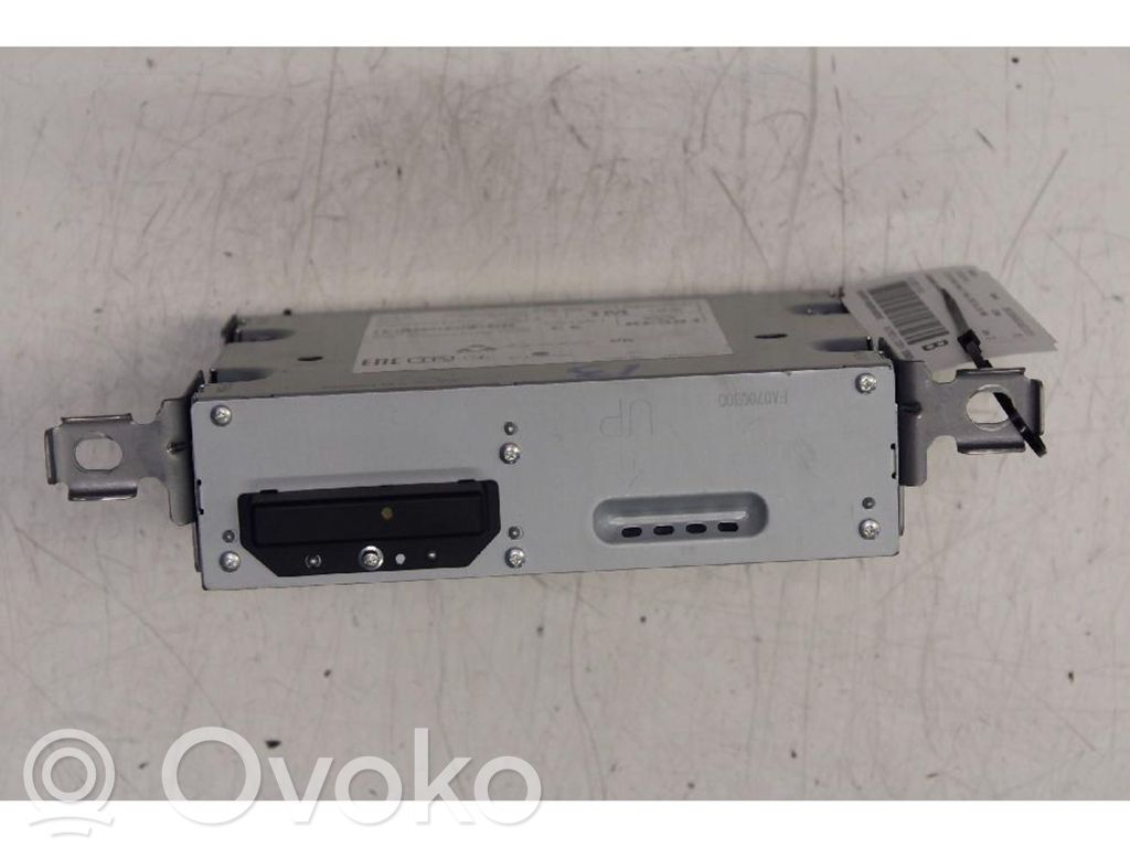 Mazda CX-30 Panel / Radioodtwarzacz CD/DVD/GPS 