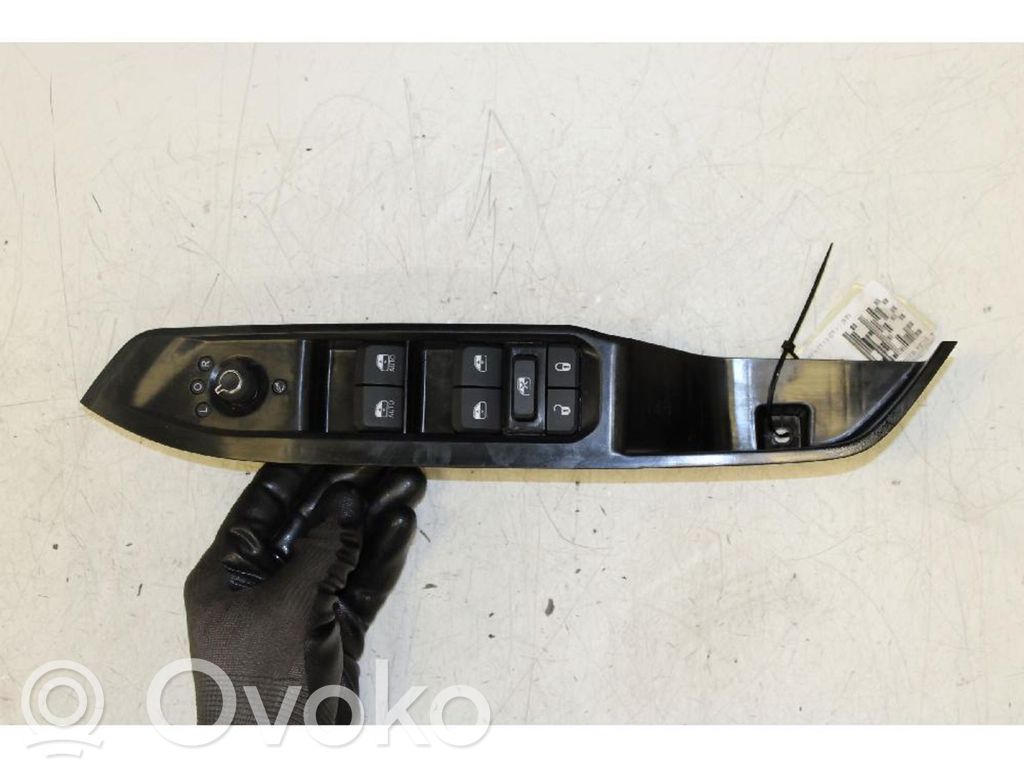 Jeep Compass Electric window control switch 