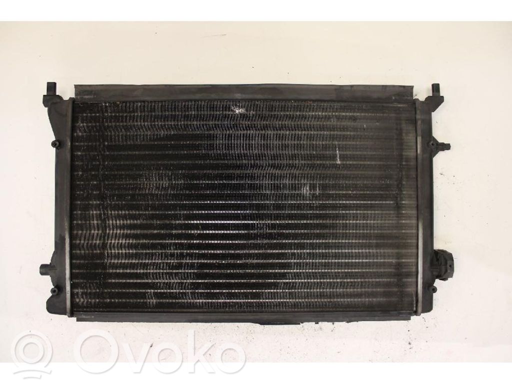 Volkswagen Golf V Radiator aerotermă 
