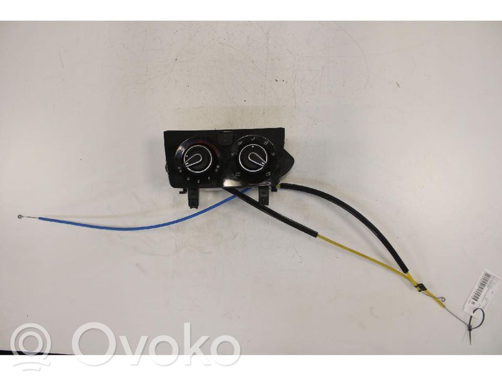 Fiat Ducato Oro kondicionieriaus/ klimato/ pečiuko valdymo blokas (salone) 