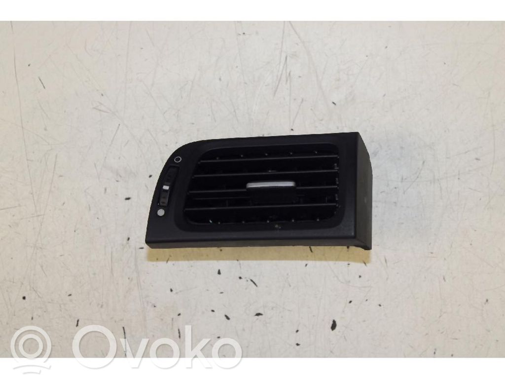 Honda Accord Dysze / Kratki środkowego nawiewu deski rozdzielczej 