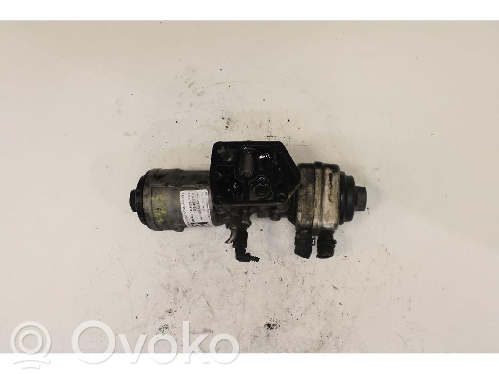 Volkswagen Golf V Supporto di montaggio del filtro dell’olio 