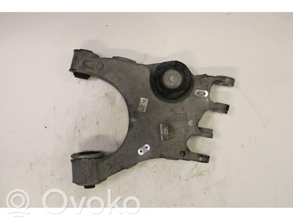 Alfa Romeo Giulia Kita galinės važiuoklės detalė 