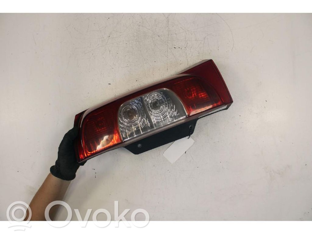Fiat Fiorino Aizmugurējais lukturis virsbūvē 
