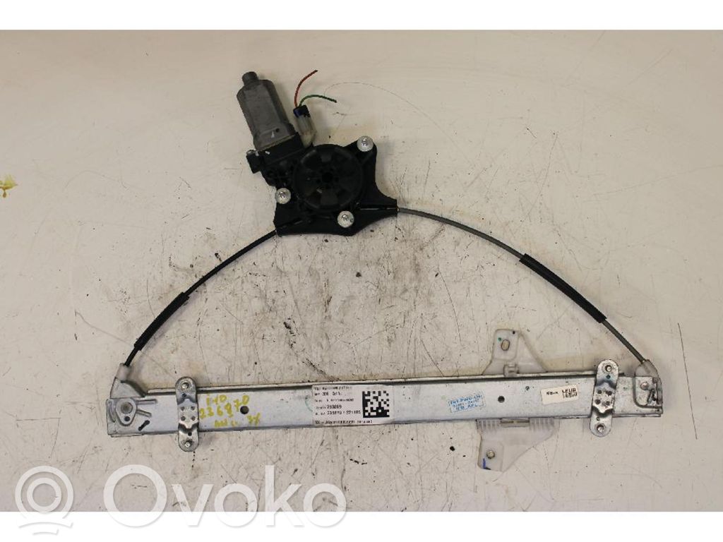 Hyundai i10 Macara ușă față cu motor