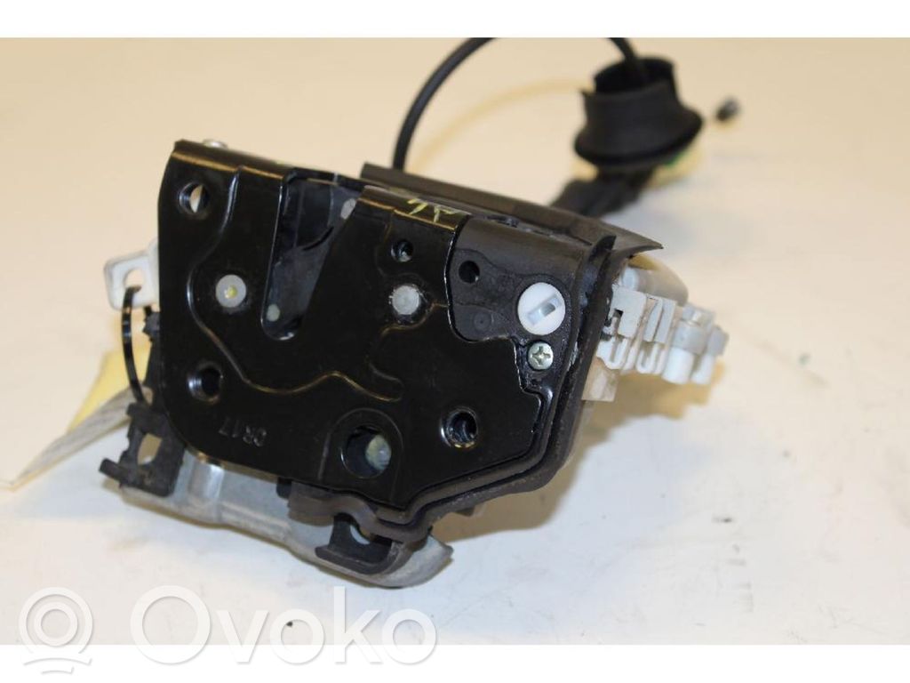Audi A4 S4 B9 Serratura portiera anteriore 
