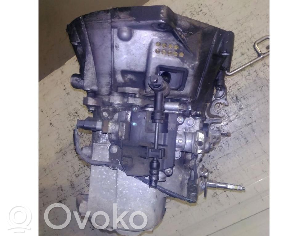 Peugeot 5008 Cutie viteze manuală cu 5 trepte 