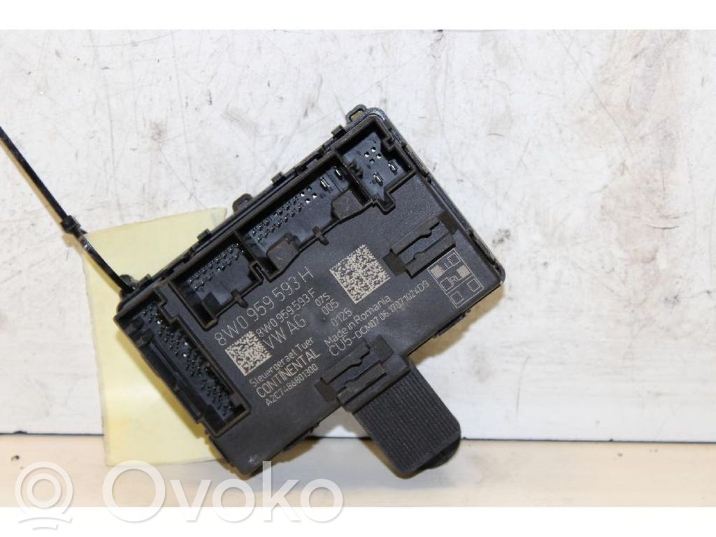 Inne komputery / moduły / sterowniki   8W0959593H,005,0125,07S,8W0959593F,A2C7486801300,AG,LL,MADE,ROMANIA,SLEUERGERAET,TUER,VW