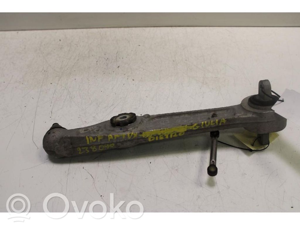 Alfa Romeo Giulia Querlenker vorne 