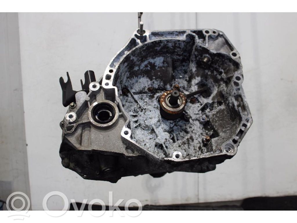 Nissan Micra Manualna 5-biegowa skrzynia biegów 